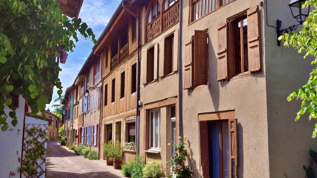 Ruelle de Simorre dans le Gers