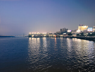 Fototapeta premium Hudson River at Night. View of George Washington Bridge. West Harlem Piers. Manhattan New York City