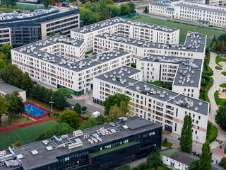Nowoczesna zabudowa mieszkaniowa, architektura, deweloper. Warszawa © hunter76