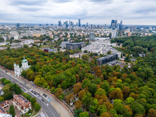 Warszawa, panorama miasta z lotu ptaka. Widok z okolic cmentarza Powązkowskiego © hunter76