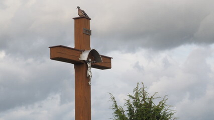 Krzyż przy polnej drodze © EwaAF