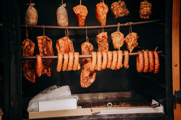 Wędzenie mięsnych przetworów © rozentuzjazmowany