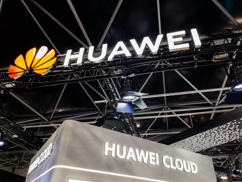 Huawei Cloud Booth Display at Tech Exhibition