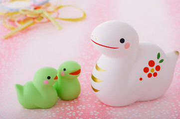 巳年の年賀イメージ