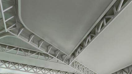 Obraz premium The aesthetic building ceiling is white and clean
