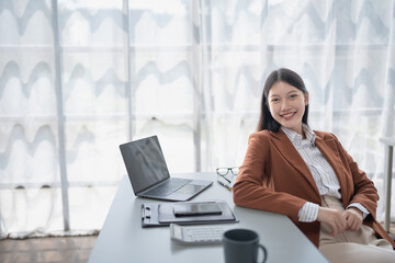 woman happiness plans for financial success by integrating budget and marketing strategies to...