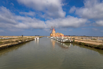 Obraz premium Oriented nature reserve Saline of Trapani and Paceco, province of Trapani, Sicily, italy