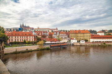 Fototapeta premium A scenic view of the riverside in Prague
