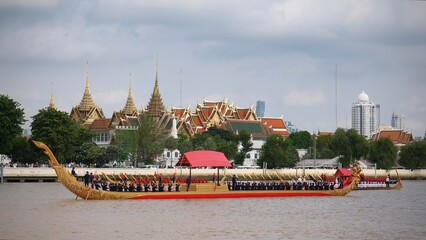 Naklejka premium The training of Grand Royal Barge Procession for the Royal Kathin Ceremony on Chao Phraya River.