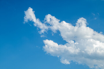 晴れた日の日本の空、青空と雲