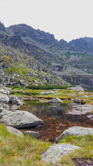 Przejrzysty tatrzański staw © ucja