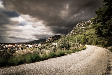 road to the mountains