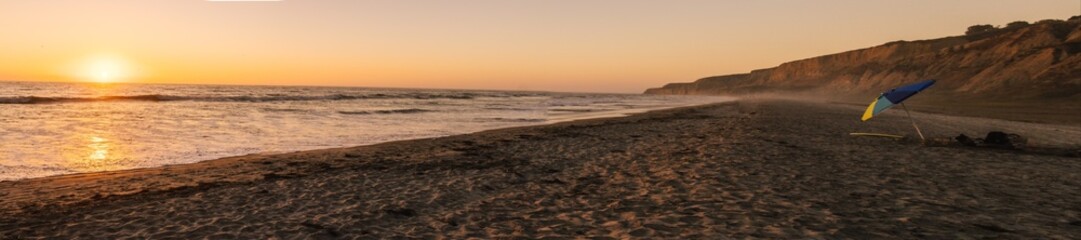 Obraz premium Panoramo of Black Beach
