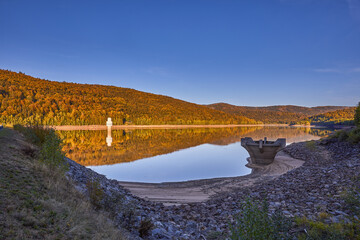 Trinkwassertalsperre Frauenau im Herbst