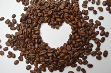 heart made of coffee beans, place for inscription, coffee, roasted grain, brown, wood, shape, vignette, heart, bean, cafe, beans, drink, caffeine, love, roasted, symbol