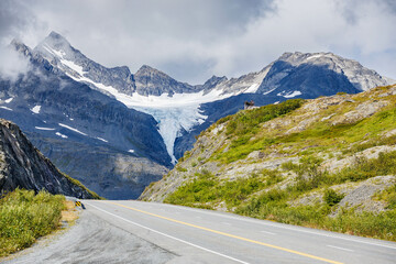 Glacier in Alaska at Thompson Pass