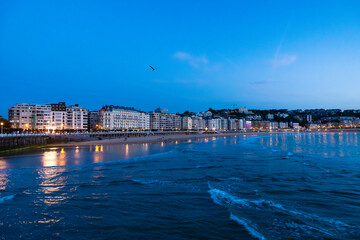 Playa de la Concha por la noche, San Sebastian
