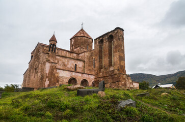 Obraz premium Odzun Church a majestic monument of the 6th century that has completely preserved its exterior appearance, located in the north of Armenia, Lori Region, Odzun village 