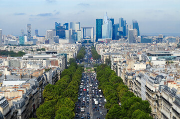 Paris, Ille de France, France. September 16, 2024: Wide view of the bustling Avenue des...
