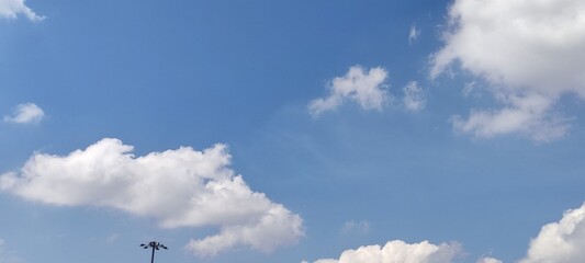 Scenarios of cloud formations on beautiful twilight sky,Escenarios de formaciones de nubes sobre lindo cielo de Crepúsculo,
