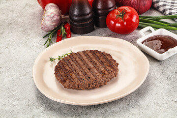 Grilled minced beef burger cutlet