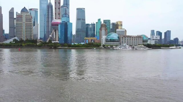 Shanghai-Huangpu District Bund to Lujiazui