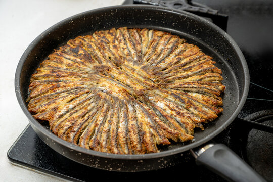 Fried anchovies ( Hamsi Tava ), a traditional Turkish delicacy