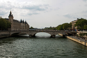 Image of the Seine River, Paris