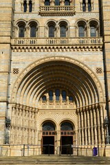 Obraz premium Natural history museum, London, England, U.K. Stunning 19th century facade on a fabulous sunny September day.