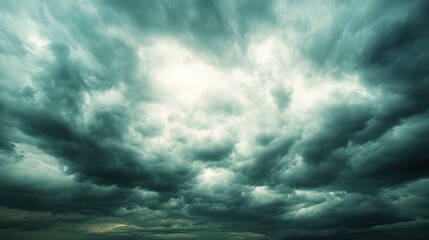 Obraz premium An Overcast Sky Evoking a Sense of Gloom and Uncertainty Amidst Gathering Storm Clouds