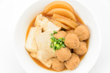 豆腐と鶏団子の煮物