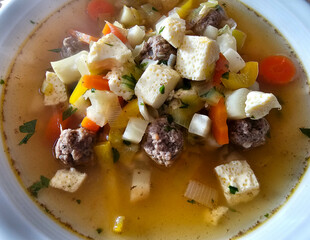 Der Herbst ist die richtige Zeit für eine schöne heiße Suppe mit viel Gemüse