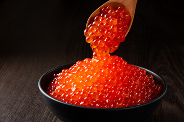 スプーンですくったいくら