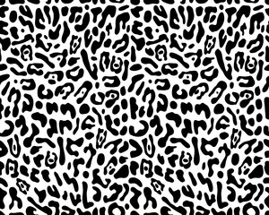 Seamless pattern of leopard skin on a white background	