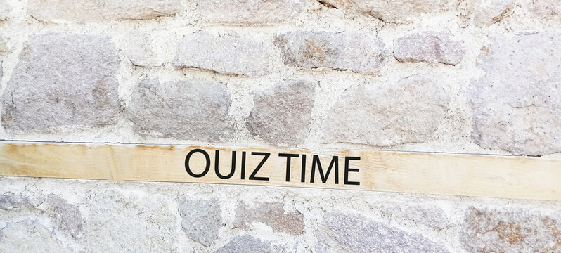Speech sign text Quiz time icon concept. Quiz time label with question mark. Quiz emblem for business, marketing and advertising. Vector illustration - Powered by Adobe