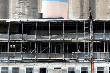 Historic Vintage Industrial Grain Elevator Building Factory fro Shipping on Waterfront Canal in Buffalo, NY