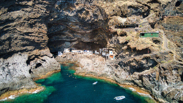 Foto a&eacute;rea del Poris de Candelaria en La Palma, Canarias. drone