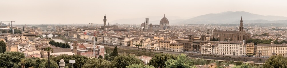 Panorama miasta Florencja  Rzeka Arno © Sebastian