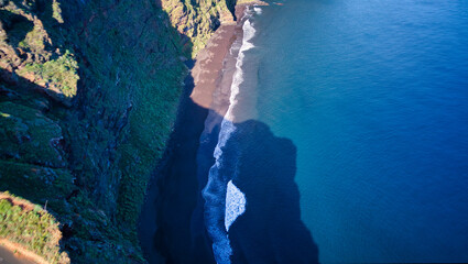 Imagen aérea de La Playa de Nogales en Puntallana, La Palma.