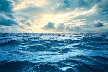 Obraz premium Ocean Waves with a Sunset Sky Background, Seascape Landscape
