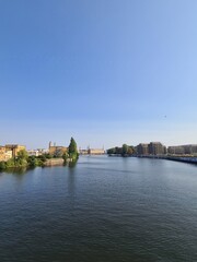 ein wunderschöner Blick auf die Spree (Fluss) in Berlin Oberschöneweide (Treptow/Köpenick)
