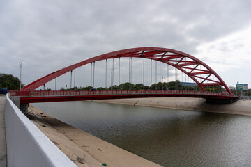 Obraz premium bridge over the river Piura Perú