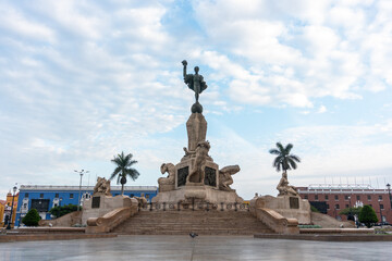 Obraz premium monument to peter and paul fortress Trujillo Perú