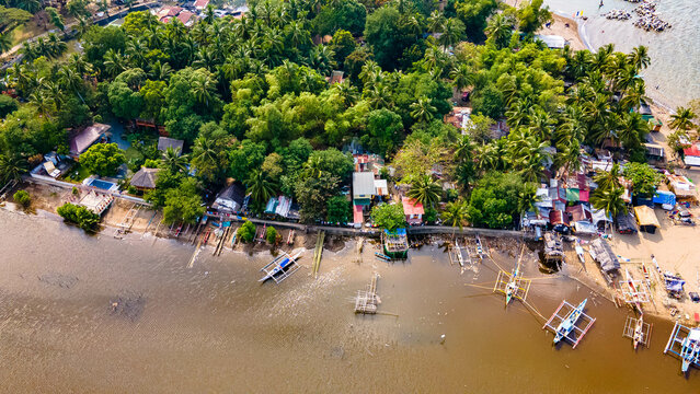 Boats and fishermen at the maragondon river cavite