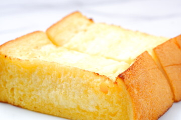 厚切りのフレンチトーストは朝食にぴったり