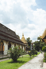 Obraz premium Golden Wat Chiang Man Thailand Temple