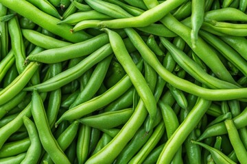 A pile of fresh green beans a green bean