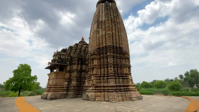 Vamana temple in khajuraho the group of monuments of hindu and jain temples in chhatarpur district, madhya pradesh, India.Unesco world heritage site.
