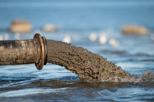 Beach restoration using a sand transfer system