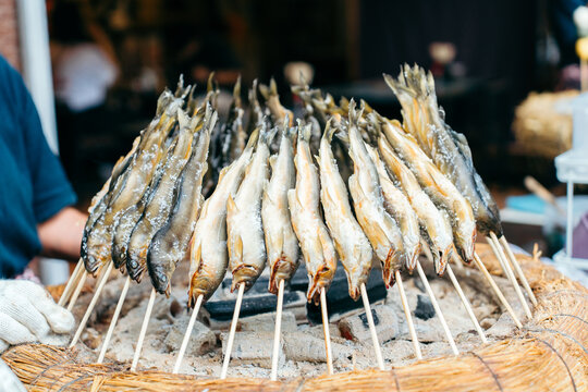 鮎塩焼き」の写真素材 | 936件の無料イラスト画像 | Adobe Stock 鮎塩焼き」の写真素材 | 936件の無料イラスト画像 | Adobe Stock